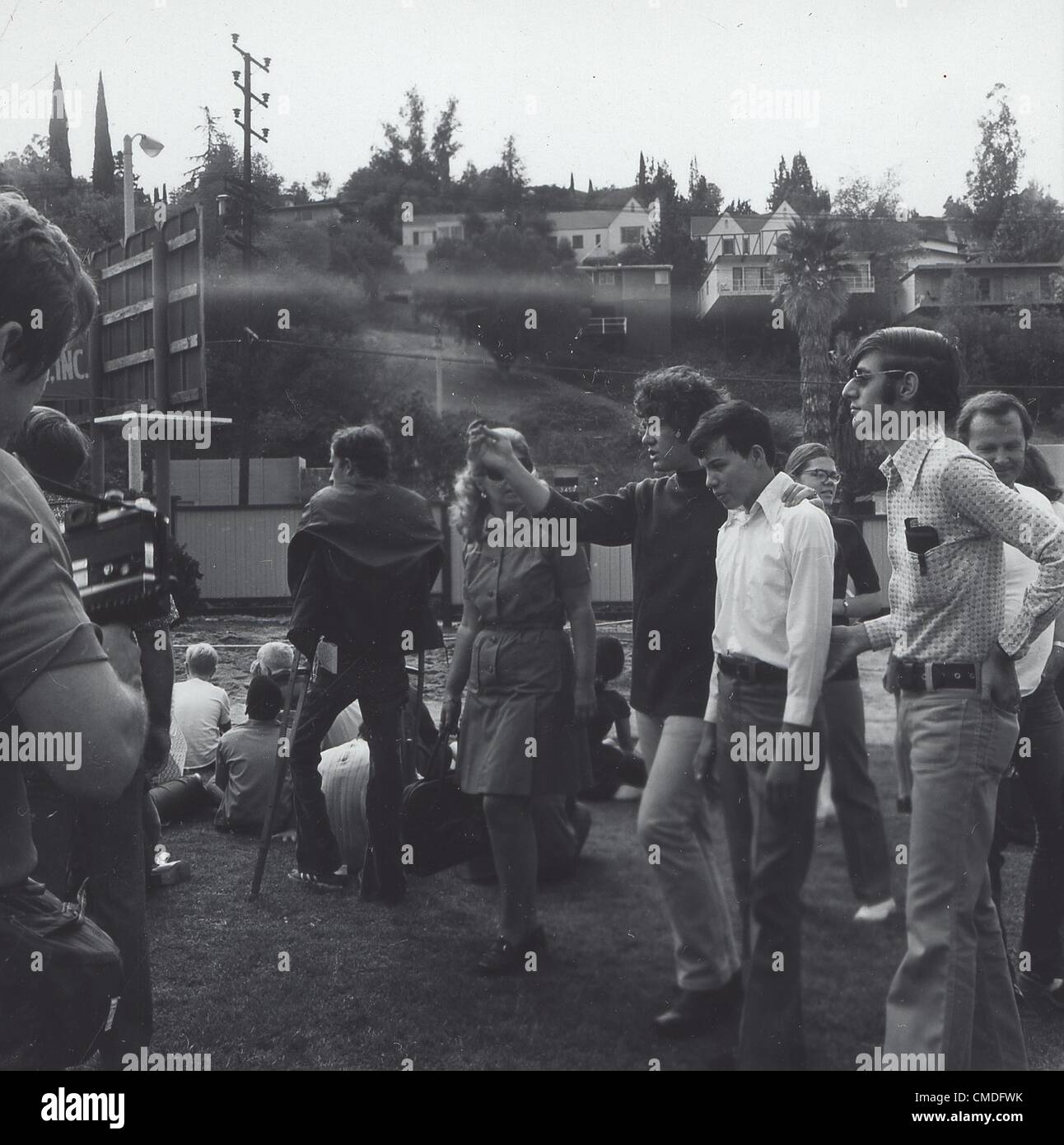 MICHAEL COLE joined with Hollywood stuntmen in delighting more than 100 ...