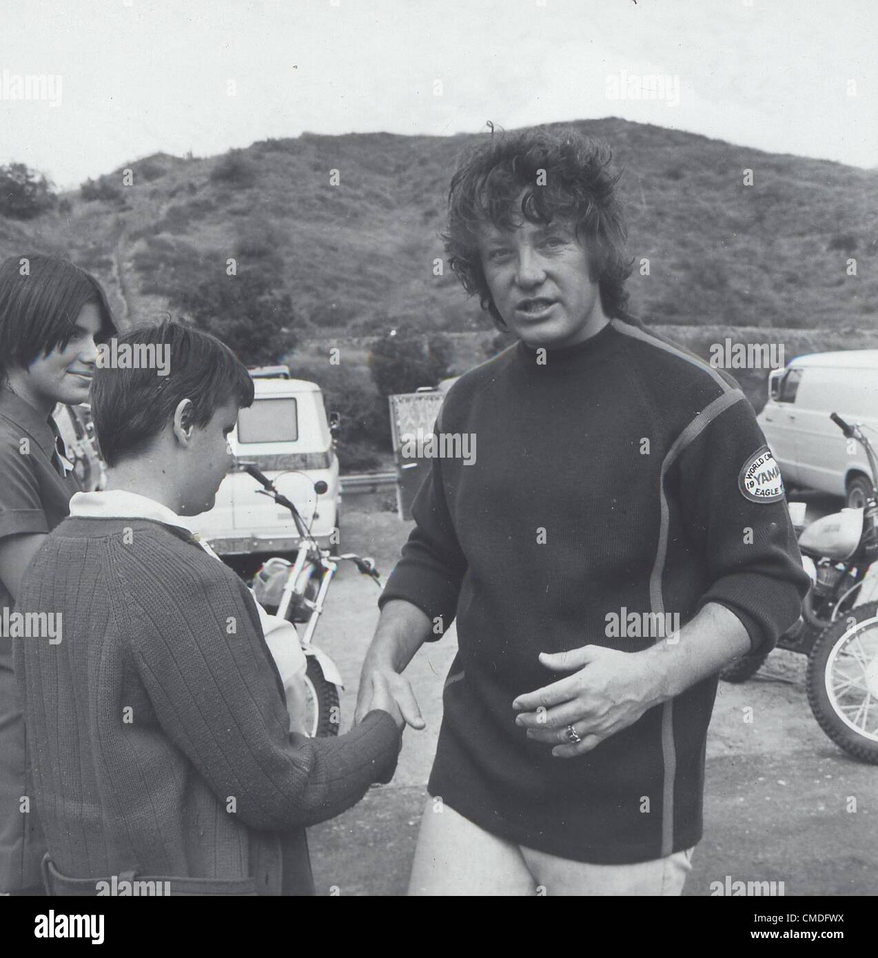 MICHAEL COLE joined with Hollywood stuntmen in delighting more than 100 ...