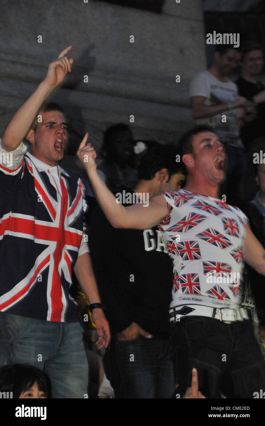 Trafalgar Square, London, UK. 27th July 2012. Trafalgar Square is full