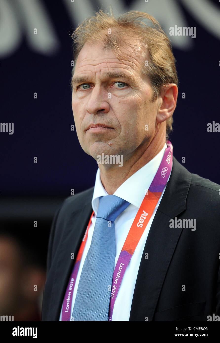 PIM VERBEEK MOROCCO COACH MOROCCO COACH ST JAMES PARK NEWCASTLE ENGLAND