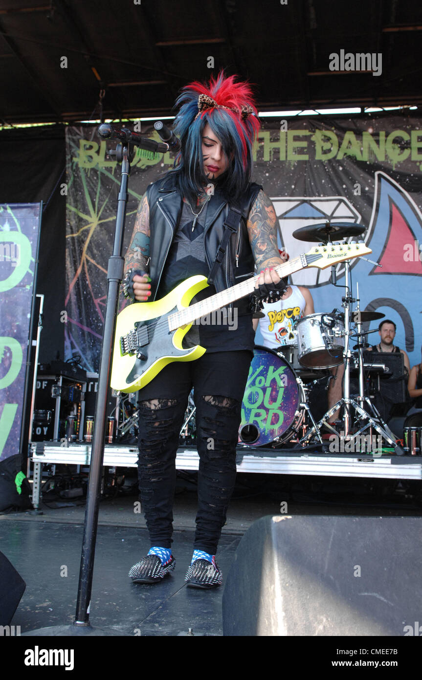 Vans Warp Tour 2012 Brings Blood On The Dance Floor Out Of The