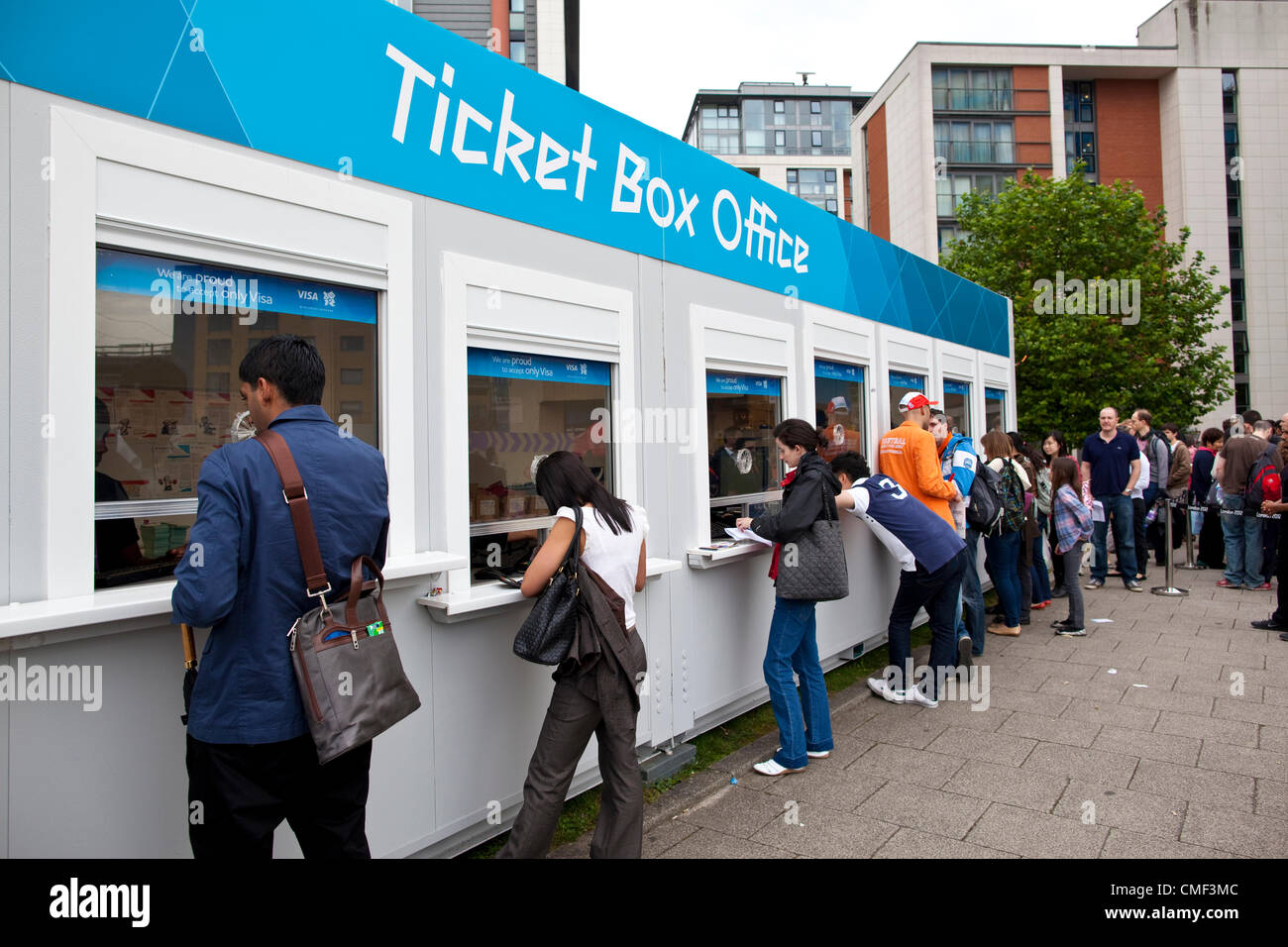 Queue For Tickets High Resolution Stock Photography and Images Alamy