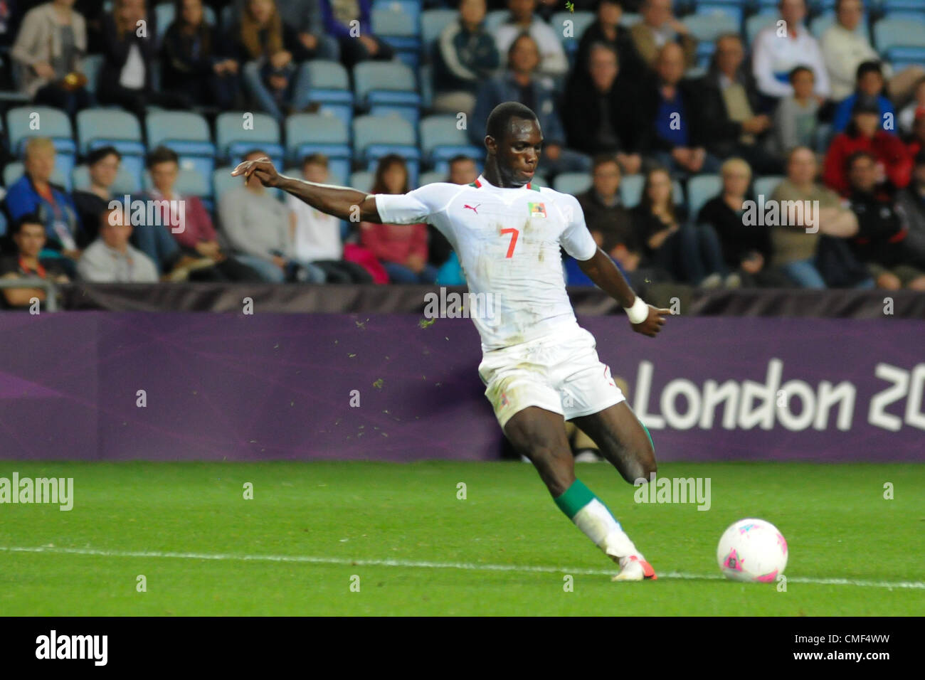 01.08.2012 Coventry, England. Moussa KONATE (Senegal) in action during the Olympic Football Men's Preliminary game between Senegal and United Arab Emirates from the City of Coventry Stadium Stock Photo