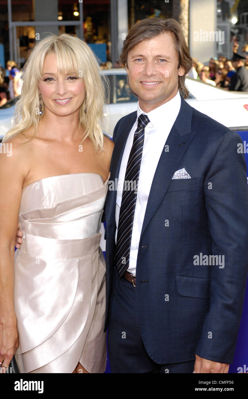 Aug. 3, 2012 - Hollywood, California, U.S. - Katherine LaNasa and Grant Show during the premiere of the new movie from Warner Bros. Pictures THE CAMPAIGN, held at Grauman's Chinese Theatre, on August 2, 2012, in Los Angeles.(Credit Image: Â© Michael Germana/Globe Photos/ZUMAPRESS.com) Stock Photo