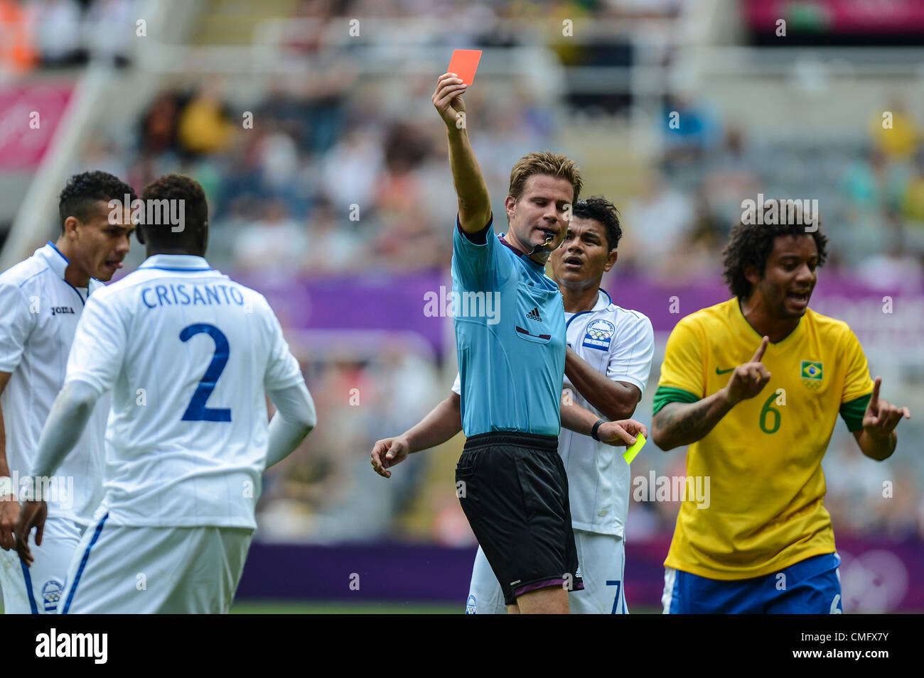 04.08.2012 Newcastle, England. Wilmer Crisanto is shown the Red Card by Referee Felix Brych during the Olympic Football Men's Quarter Final game between Brazil and Honduras from St James Park. Stock Photo