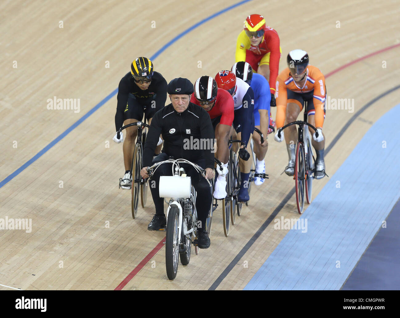 RIDERS BEHIND THE MOTORIZED PA MENS KEIRIN STRATFORD LONDON ENGLAND 07 August 2012 Stock Photo
