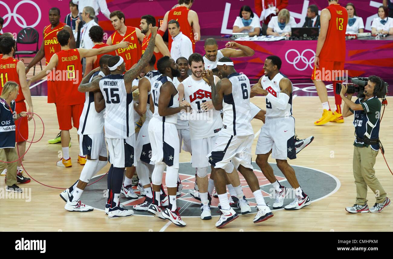 Aug 12 12 London England United Kingdom Members Of Team Usa The Dream Team Celebrates After Winning The Gold Medal Basketball Game Against Spain During The 12 London Summer Olympics