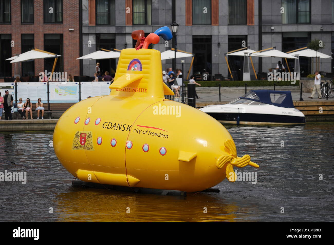 Gdansk, Poland 18th, August 2012 Yellow Submarine on the Motlawa River. Performance organised in the 50th anniversary of the first The Beatles concert with historical band members. Yellow Submarine is one of the events of the 'Week of the Legend - Gdansk's The Beatles jubilee'. Stock Photo