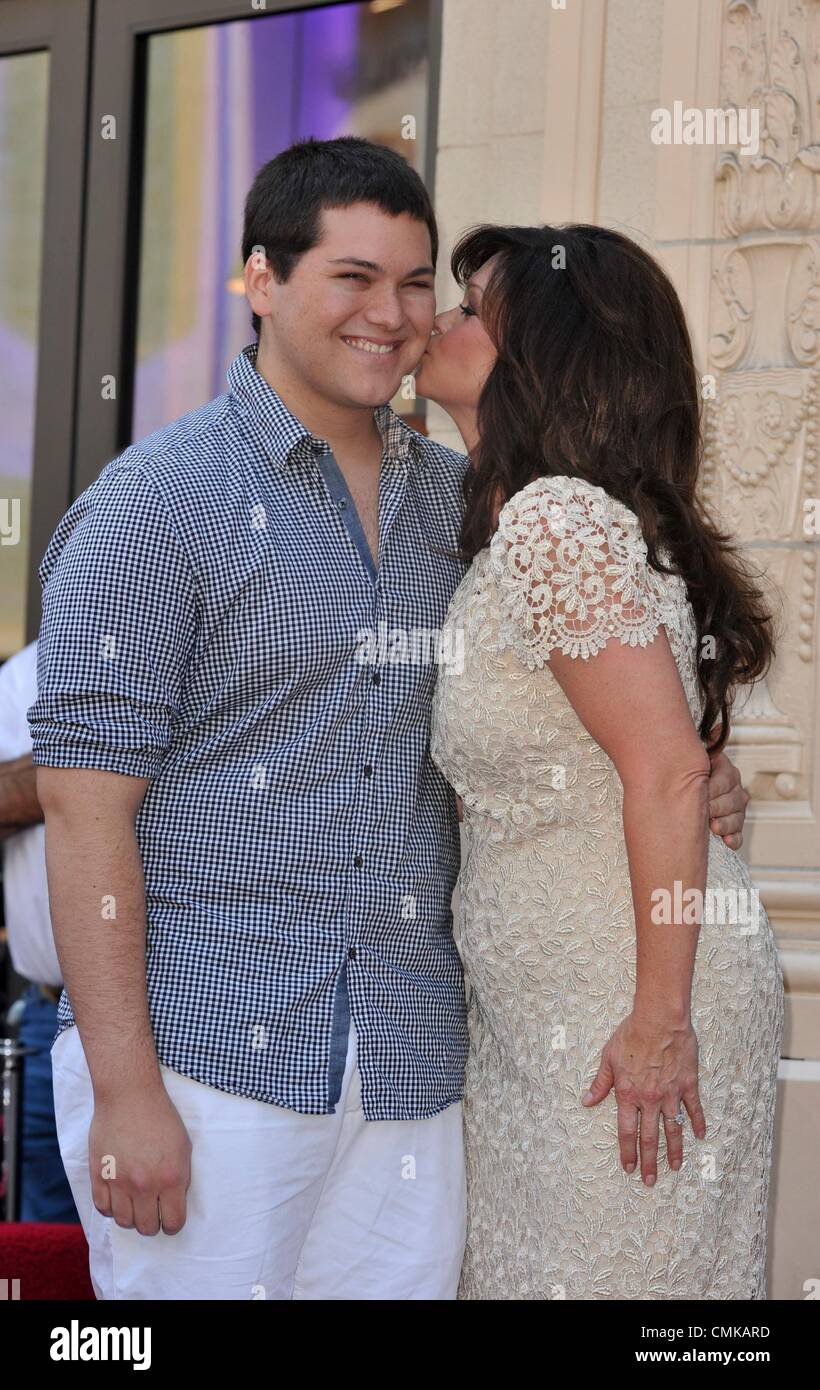 Valerie Bertinelli, Wolfgang Van Halen at the induction ceremony for Star on the Hollywood Walk of Fame for Valerie Bertinelli, Hollywood Boulevard, Los Angeles, CA August 22, 2012. Photo By: Elizabeth Goodenough/Everett Collection Stock Photo