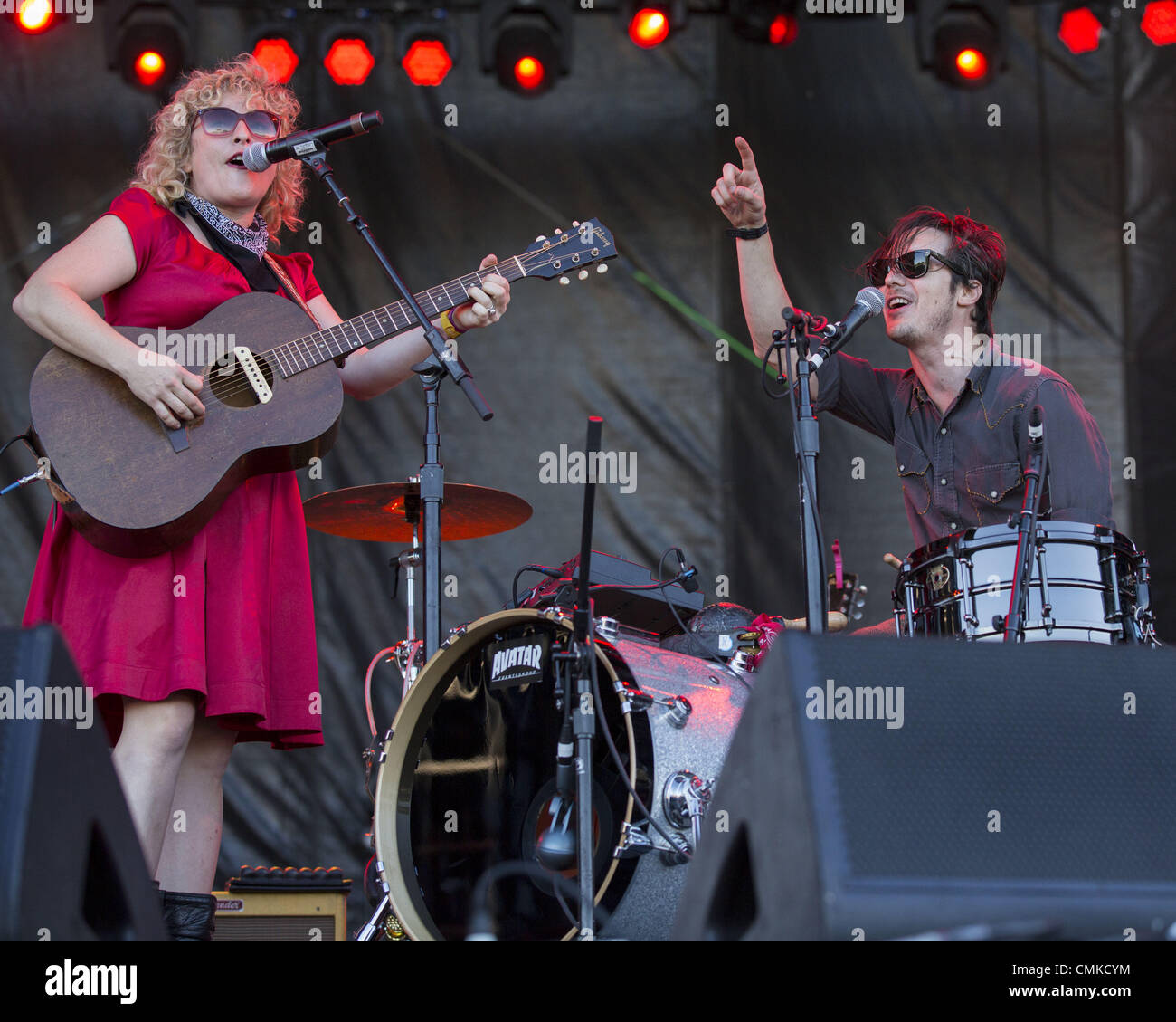 New Orleans, Louisiana, USA. 1st Nov, 2013. Guitarist CARY ANN HERST