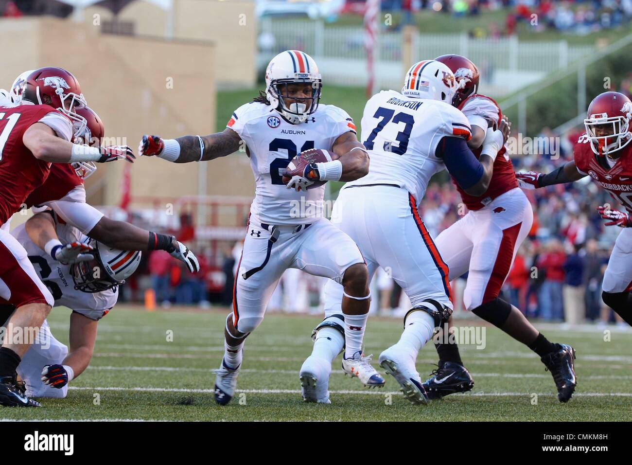 Fayetteville, AR, USA. 2nd Nov, 2013. Tigers running back Tre Mason #21 ...