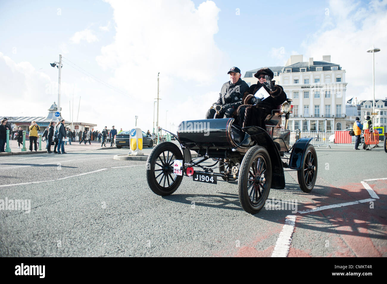 Brighton Uk 3rd Nov 2013 London To Brighton Veteran Car Run 2013 England Uk Veteran Cars Arriving At Brighton Seafront Marking The End Of The 2013 Vintage Car Race Credit Francesca Moore Alamy