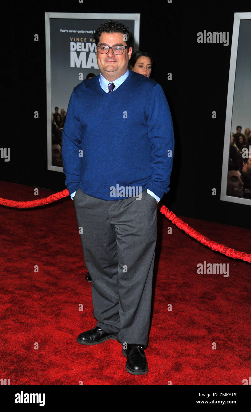 Los Angeles, California, USA. 3rd Nov, 2013. Bobby Moynihan attending