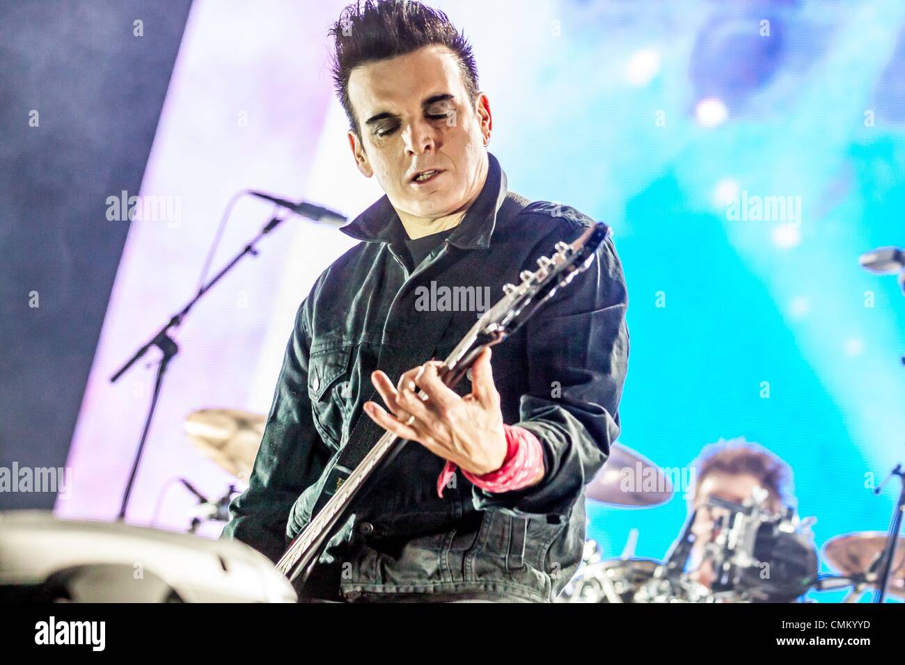 New Orleans, Louisiana, USA. 3rd Nov, 2013. Bassist SIMON GALLUP of The Cure performing at