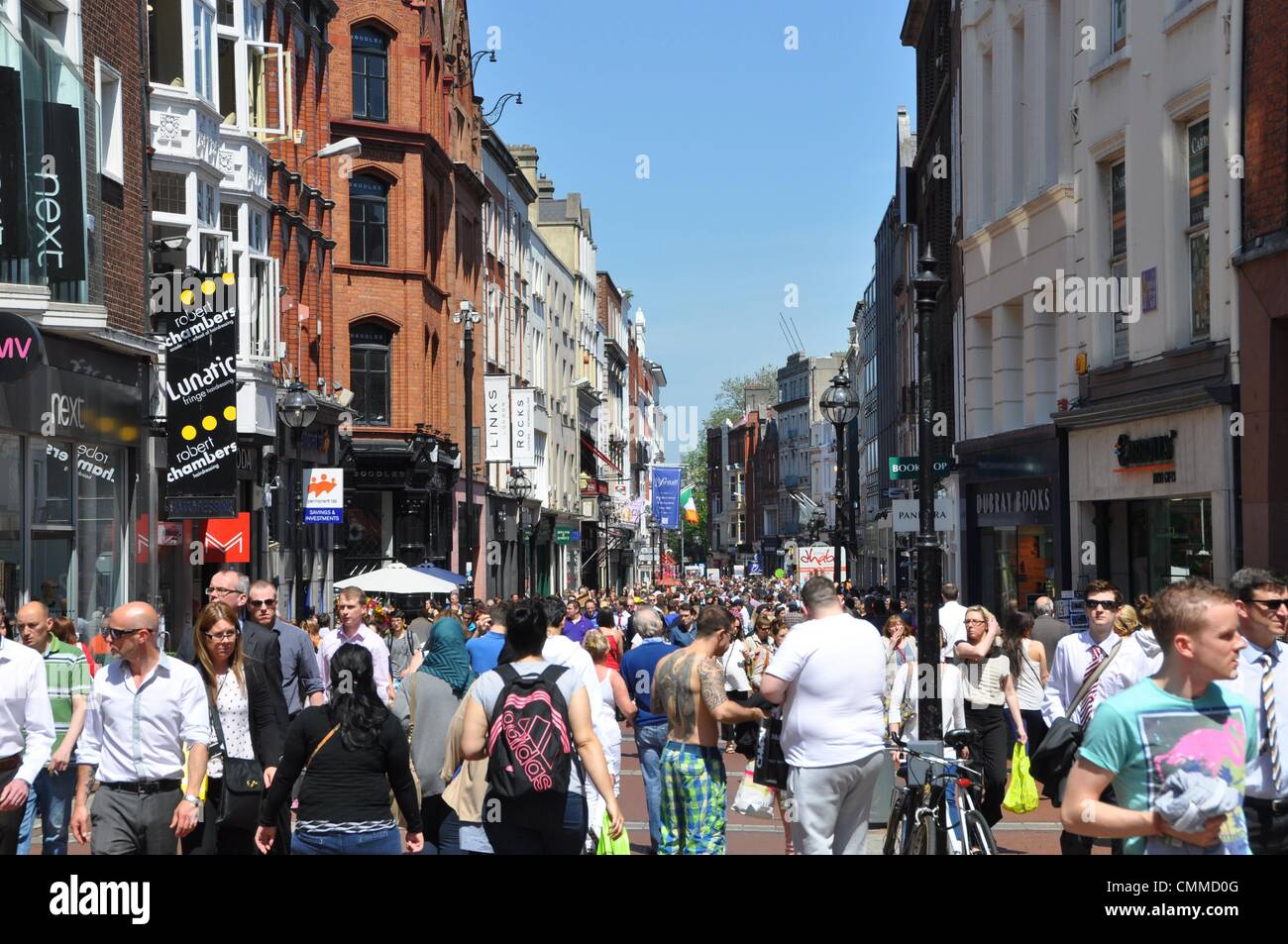 Жители ирландии. Ирландия dublin. Дублин жители. Дублин люди. День святого патрика в дублине.