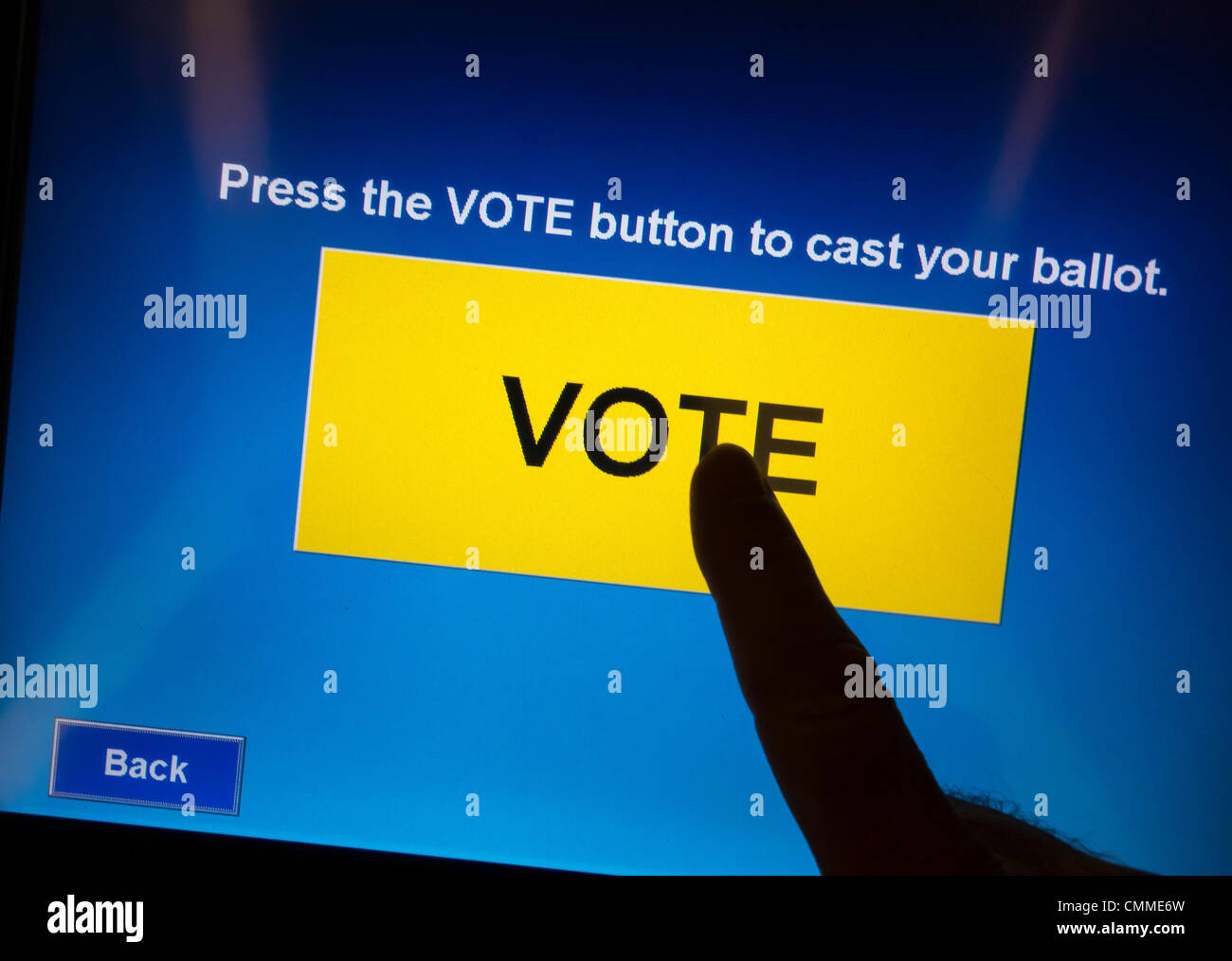 Electronic voting machine hires stock photography and images Alamy