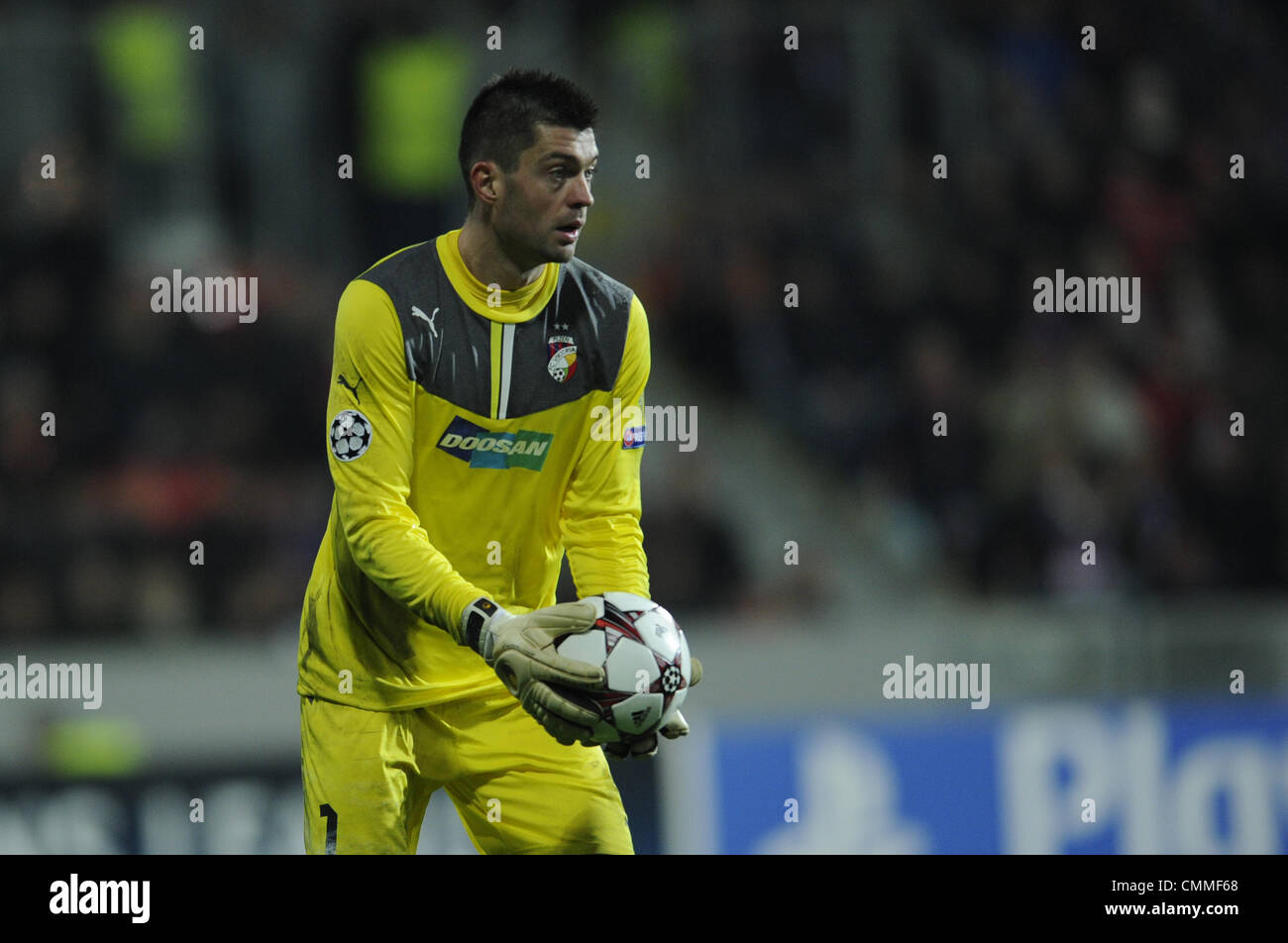 Viktoria plzen goalkeeper hi-res stock photography and images - Page 2 -  Alamy