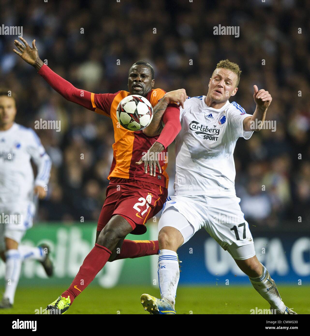 frugthave humane andrageren Copenhagen, Denmark. 05th Nov, 2013. UEFA Champions League Group B Match  between FC Copenhagen and Galatasaray AT Parking stadium in Copenhagen  Denmark Emmanuel Eboue Galatasaray Ragnar Sigurdsson FCK FC Credit: Action  Plus