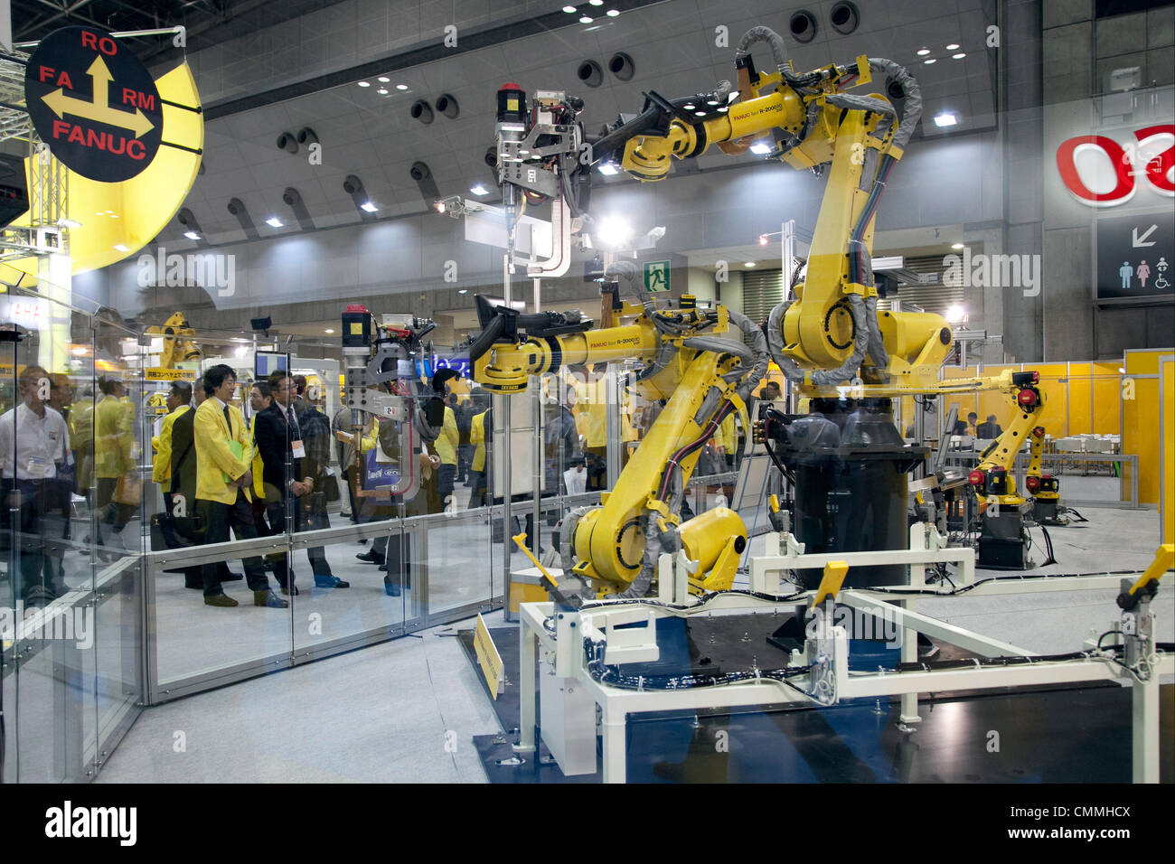 Tokyo, Japan. 6th Nov, 2013. The FANUC Hight Speed Spot Welding Stock