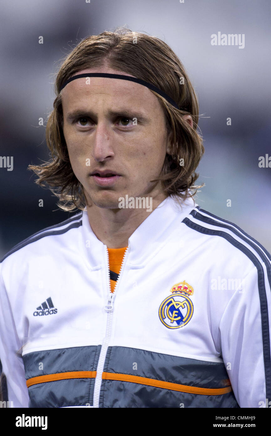 2022-23 Panini Chronicles Playoff La Liga #71 Luka Modric Real Madrid Official Soccer Trading Card in Raw (NM or Better) Condition