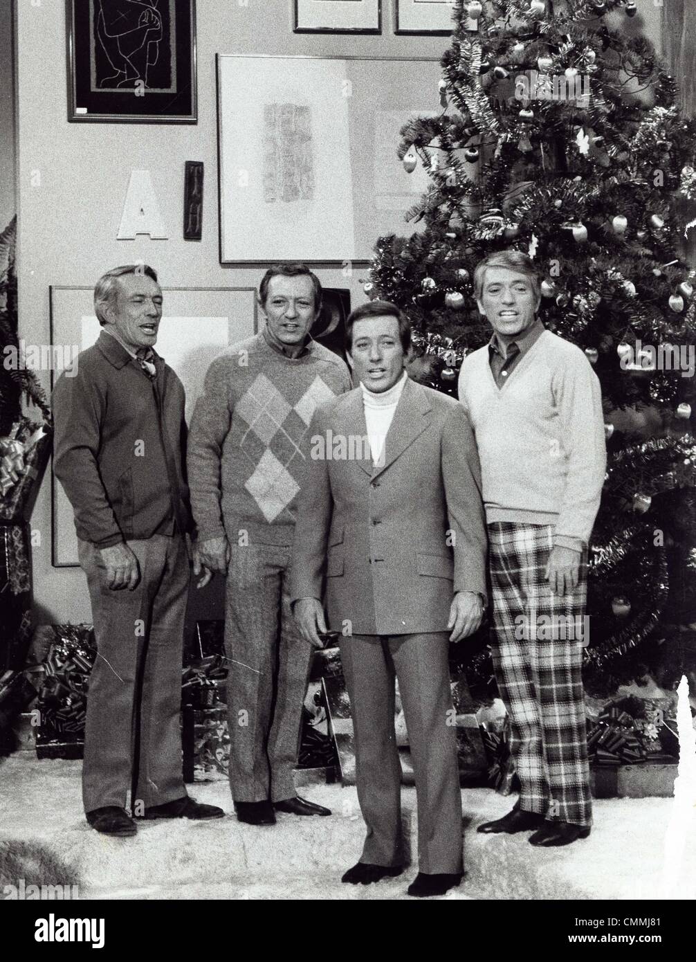 ANDY WILLIAMS with brothers Dick Williams , Bob Williams , and Don ...