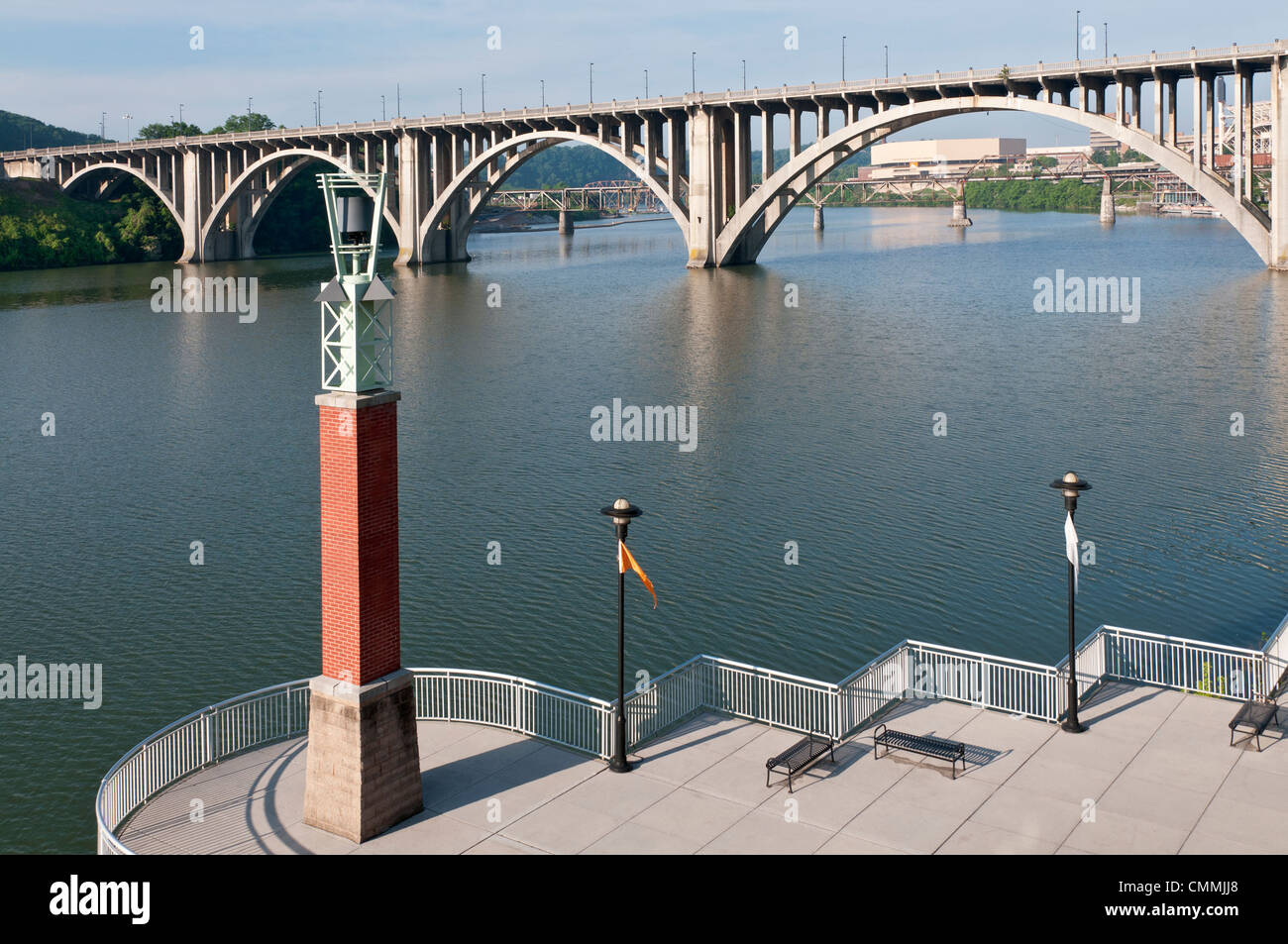 Tennessee, Knoxville, Volunteer Landing observaton deck overlooks