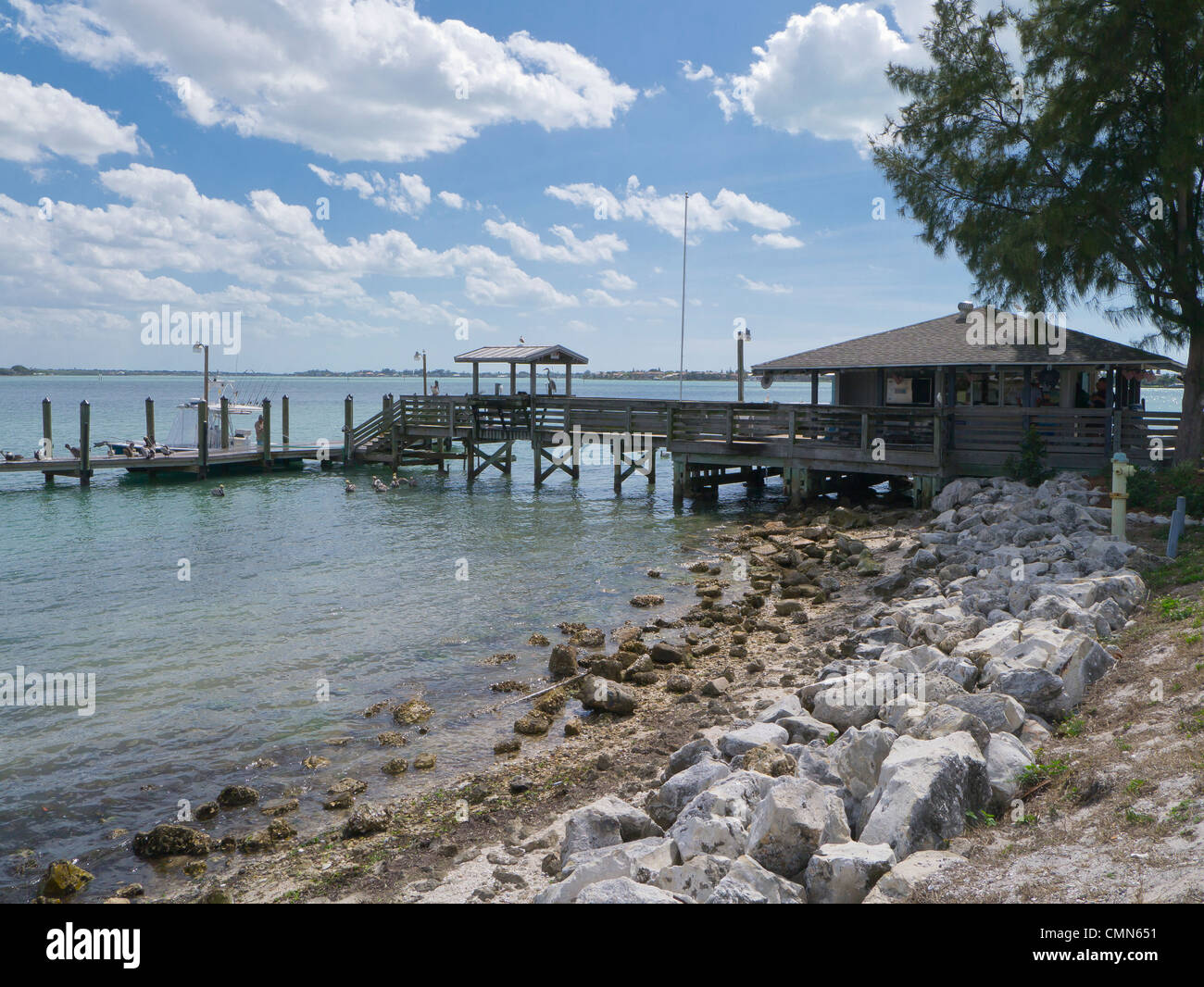 Harts Landing fishing bait and tackle store on Sarasota Bay in Sarasota