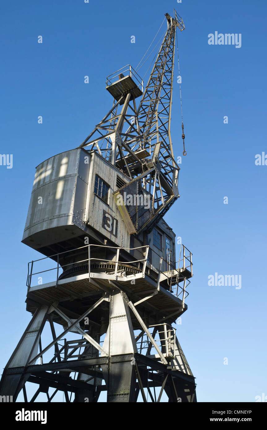 dh Bristol Floating Harbour BRISTOL DOCKS BRISTOL Old Bristol 1950s dock crane Stothert and Pitt Bath Electric Cranes uk Stock Photo