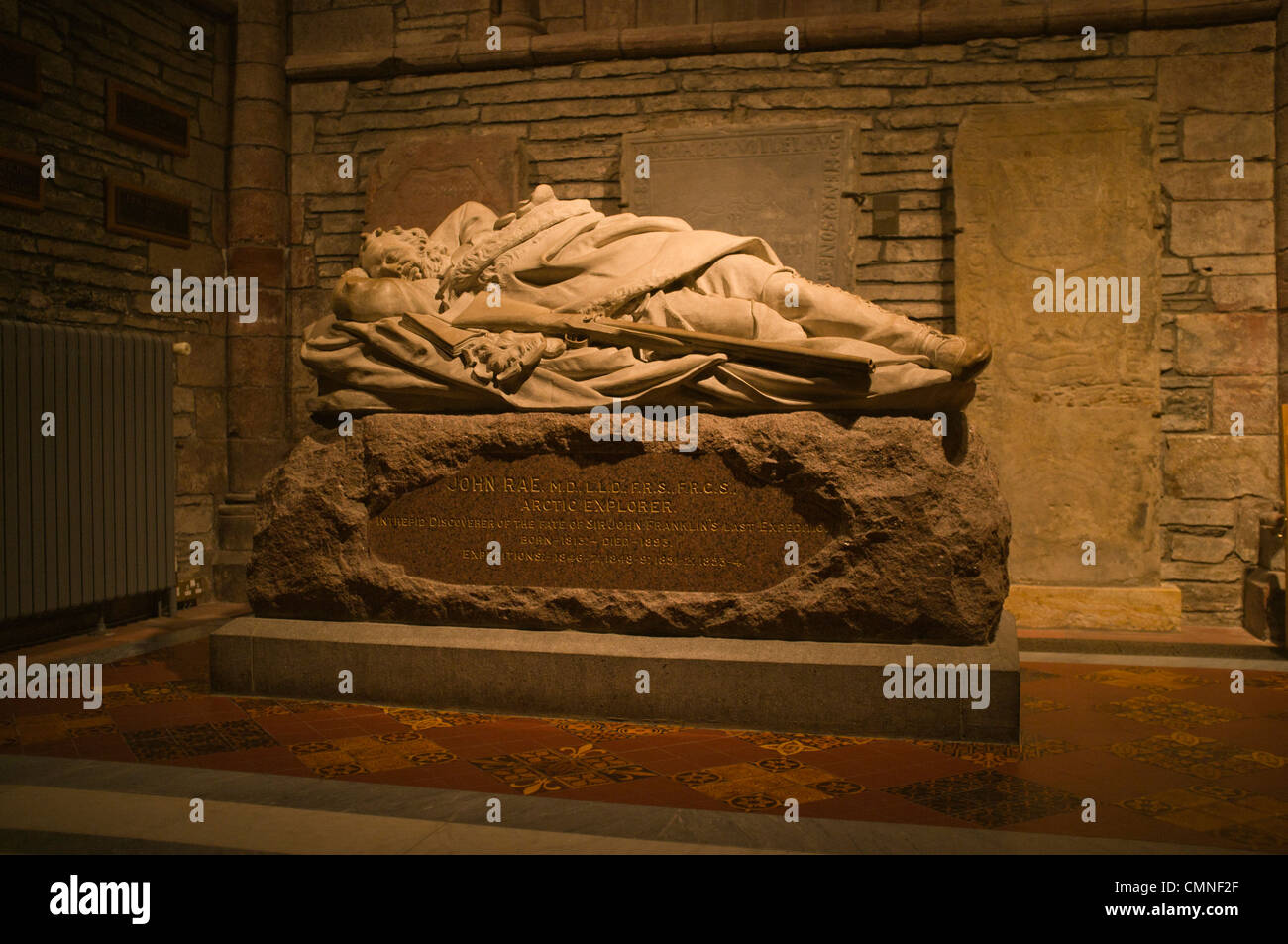 dh St Magnus Cathedral KIRKWALL ORKNEY John Raes Orcadian Arctic Explorer tomb inside cathedral grave dr rae explorers Stock Photo