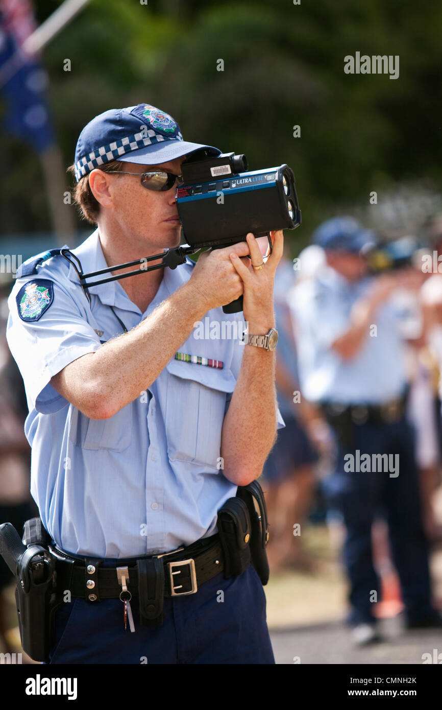 Police speed radar hires stock photography and images Alamy