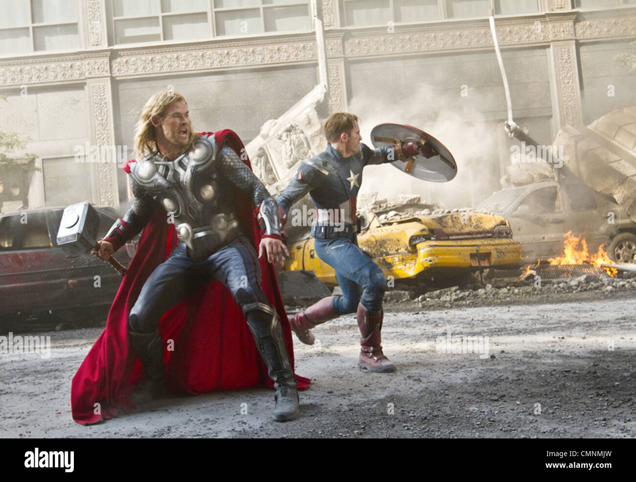 AVENGERS ASSEMBLE 2012 Marvel/Paramount film with Chris Hemsworth at left and Chris Evans Stock Photo