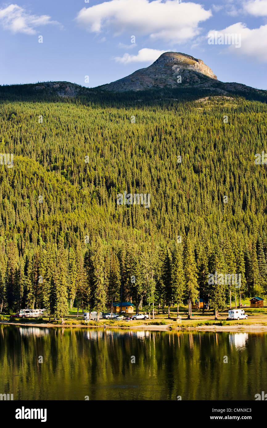 Joe irving lake hires stock photography and images Alamy