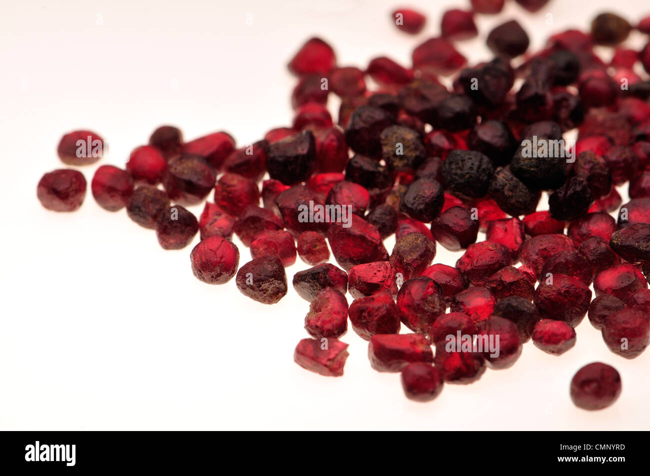 Pyrope crystal hi-res stock photography and images - Alamy