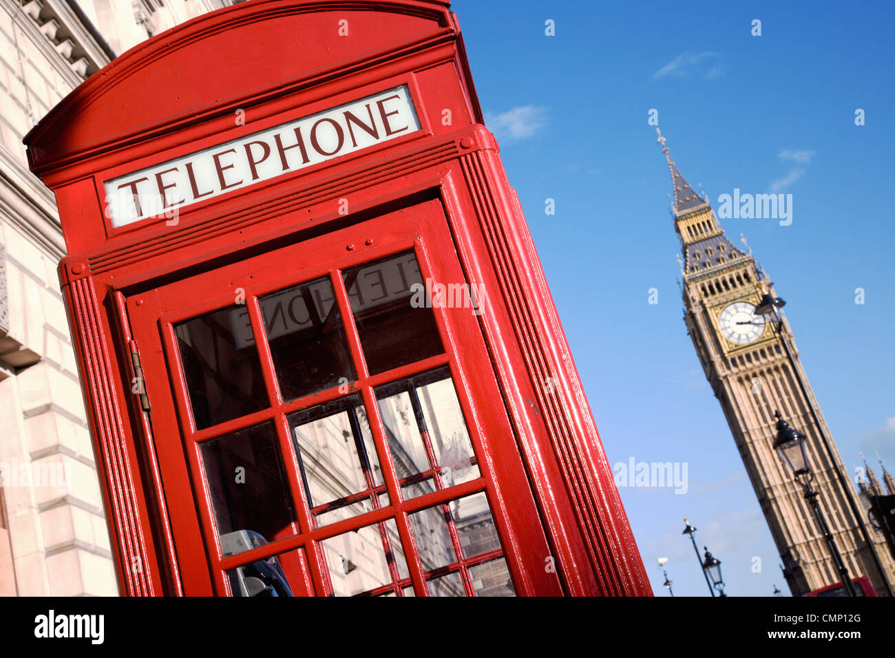 Направление лондона. Биг Бен красный. Биг Бен и телефонная будка. Биг Бен будка и автобус. Big Ben Booth.