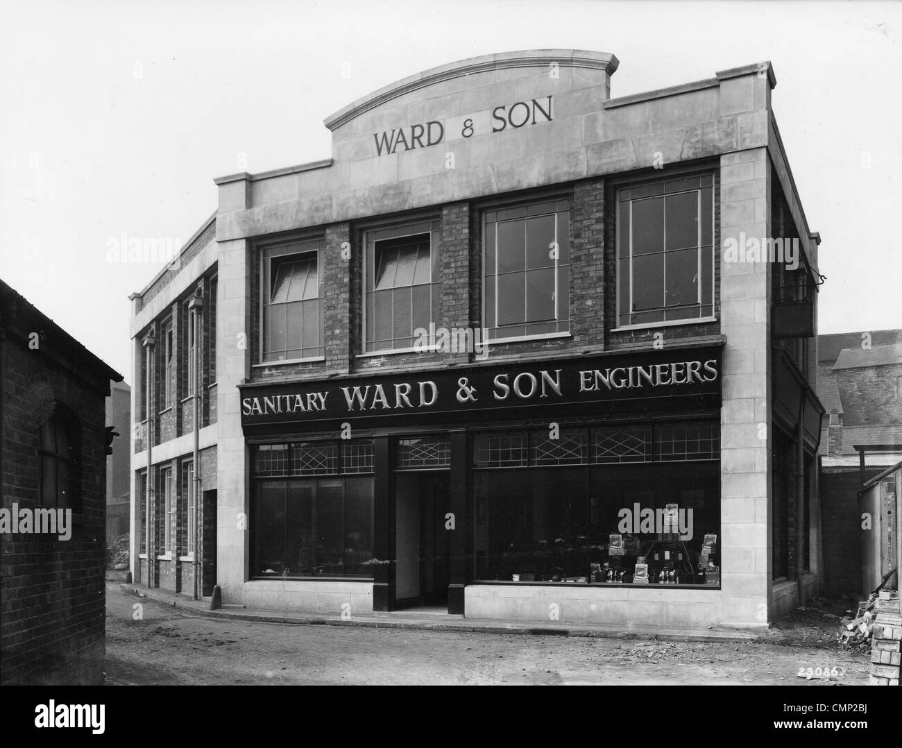 Works, Ward & Son, Wolverhampton, Early 20th cent. The works and showroom in Skinner Street. Sanitary engineering, Photographs Stock Photo