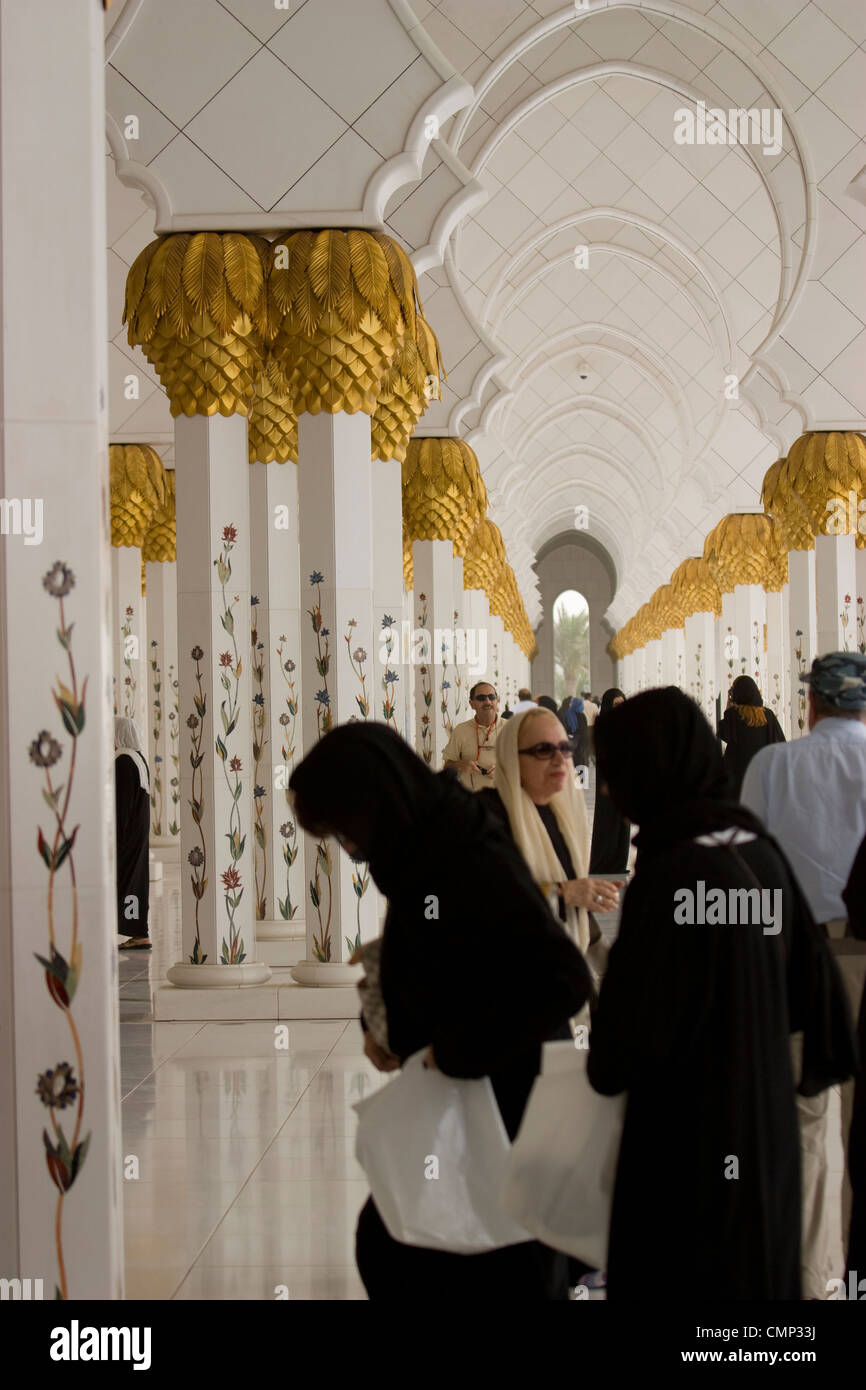 uae united arab emirates abu dhabi sheikh zayed grand mosque Stock Photo
