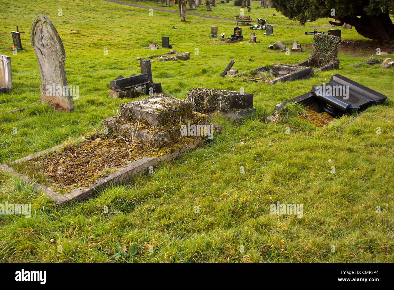 Collapsed headstones hires stock photography and images Alamy