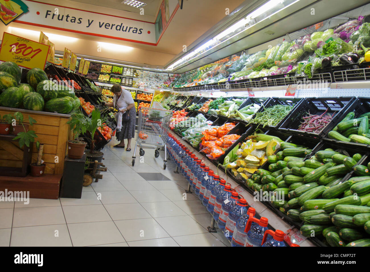 Santiago Chile Avenida Apoquindo Santa Isabel grocery store Stock Photo