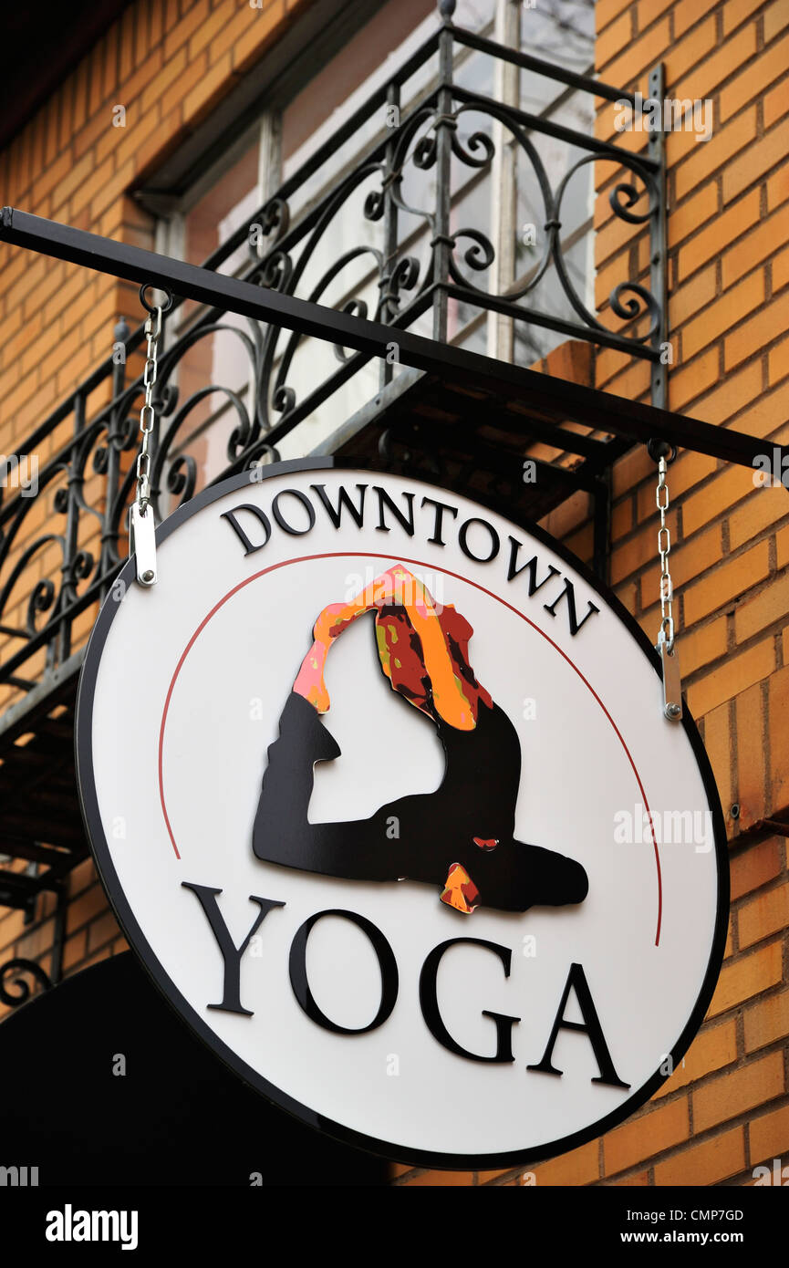 Downtown Yoga, Pleasanton CA Stock Photo Alamy