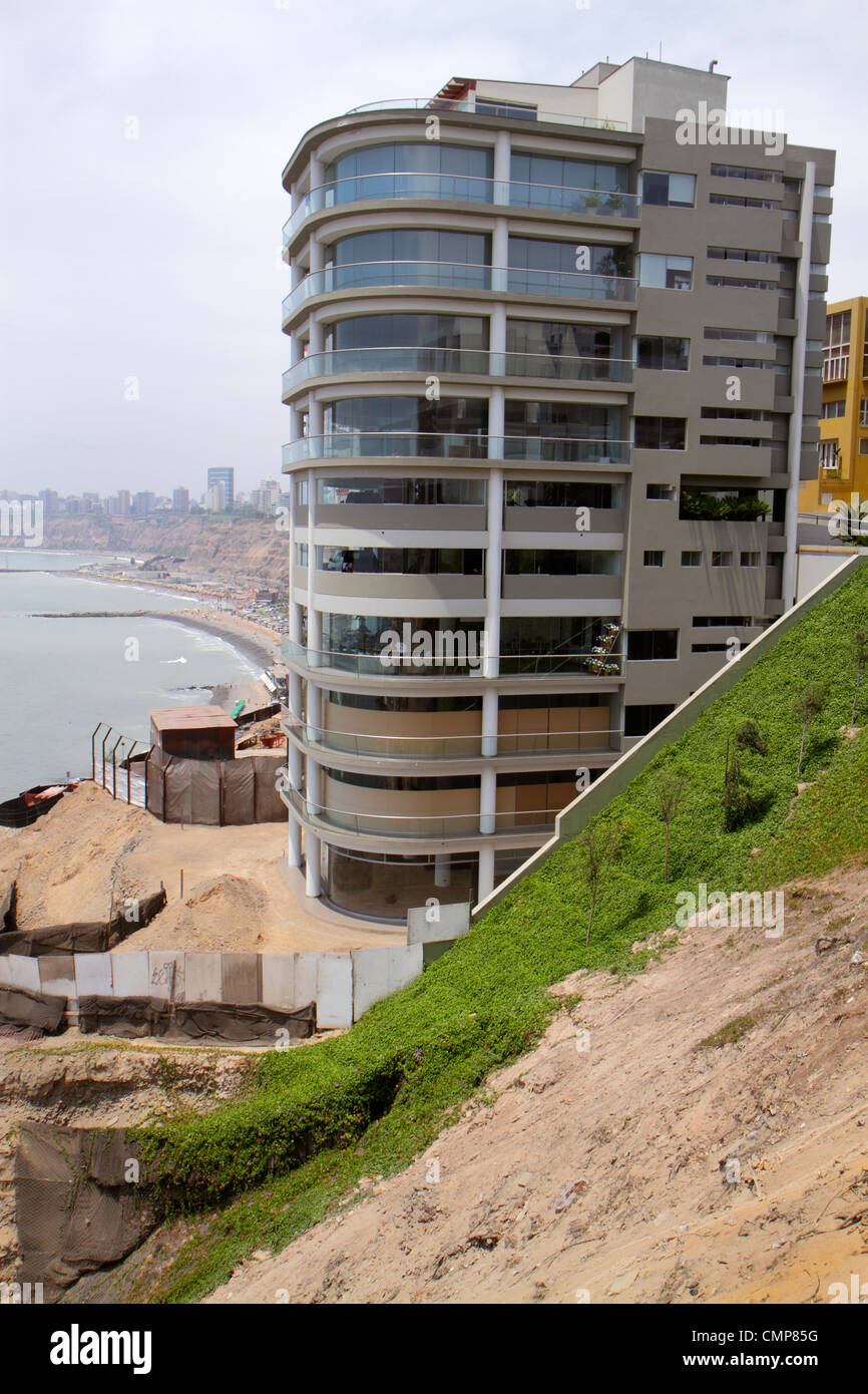 Lima Peru,Barranco District,Malecon,Pacific Ocean water coast,cliff