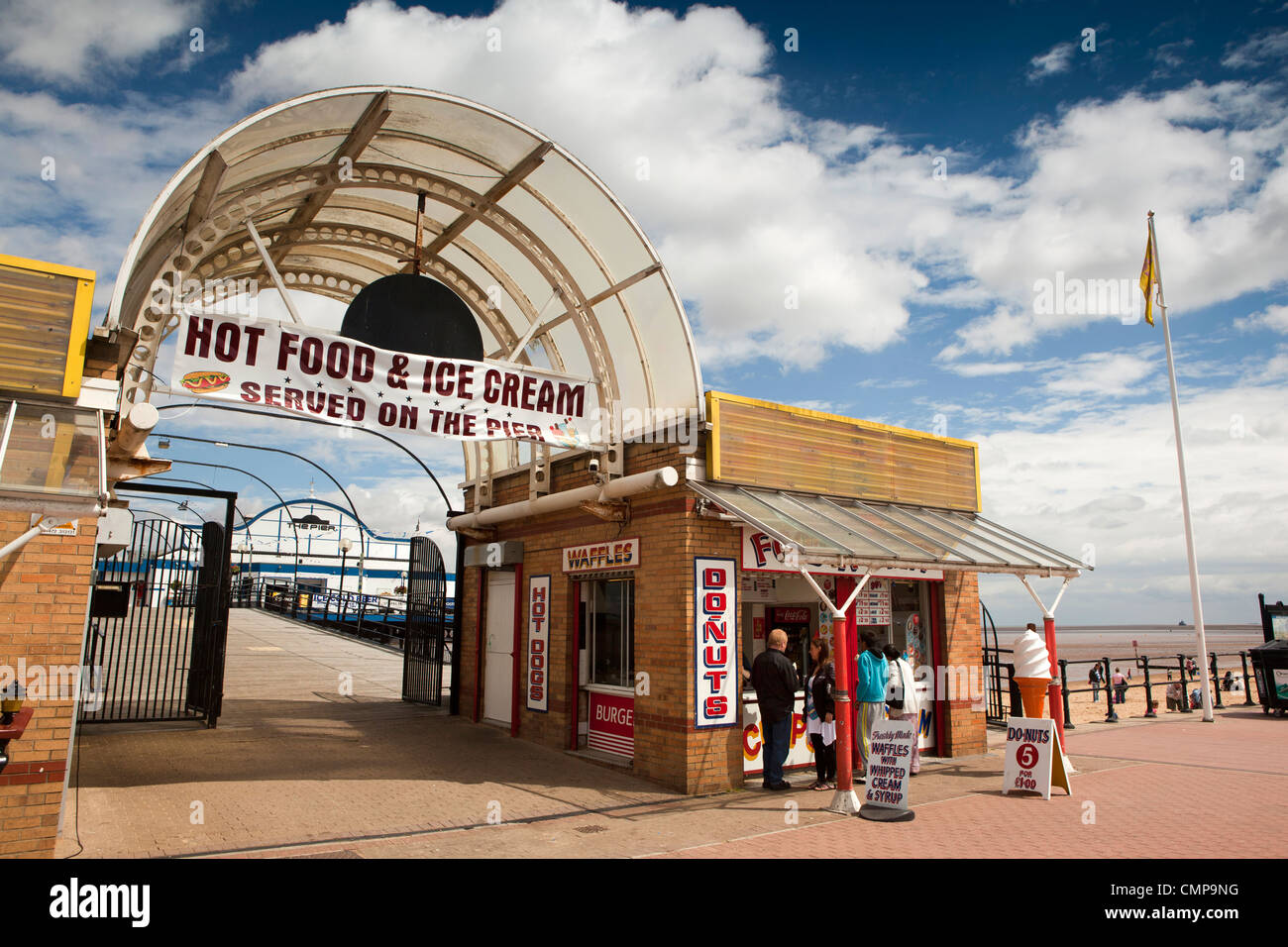 UK, England, Lincolnshire, Cleethorpes, seafront, donut and waffle