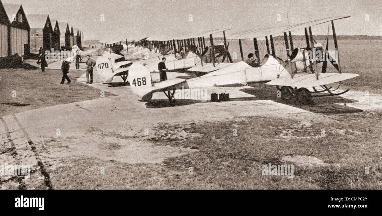 A line up of planes of the Royal Flying Corps which went into action in 1914 Stock Photo