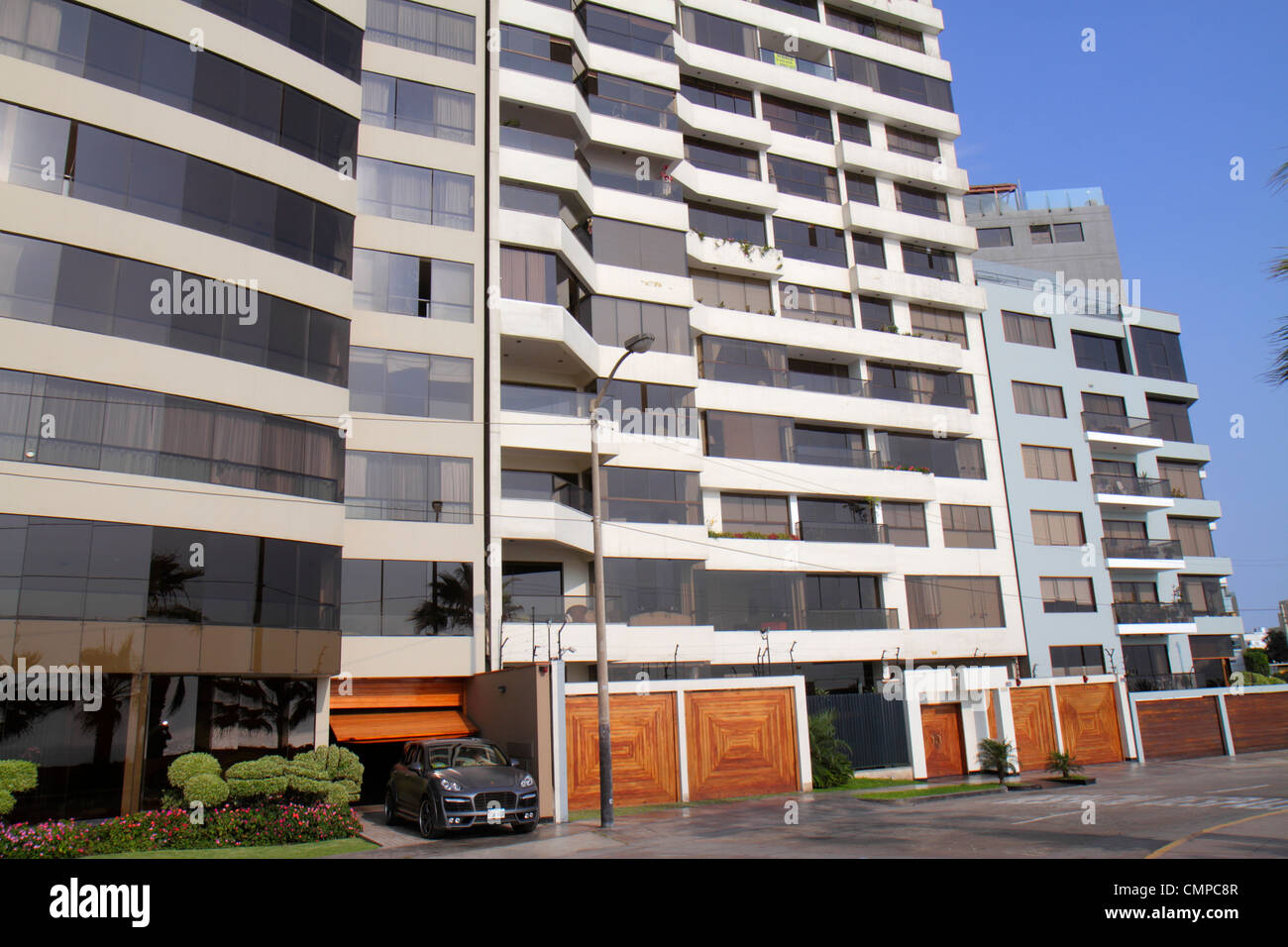 Lima Peru,Miraflores,Malecon de la Reserva,upscale neighborhood
