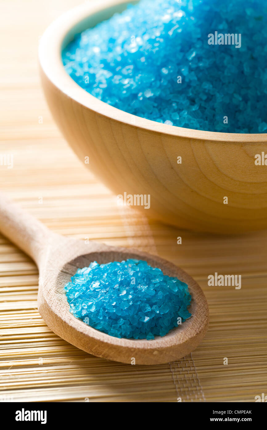 blue bath salt in wooden scoop Stock Photo - Alamy