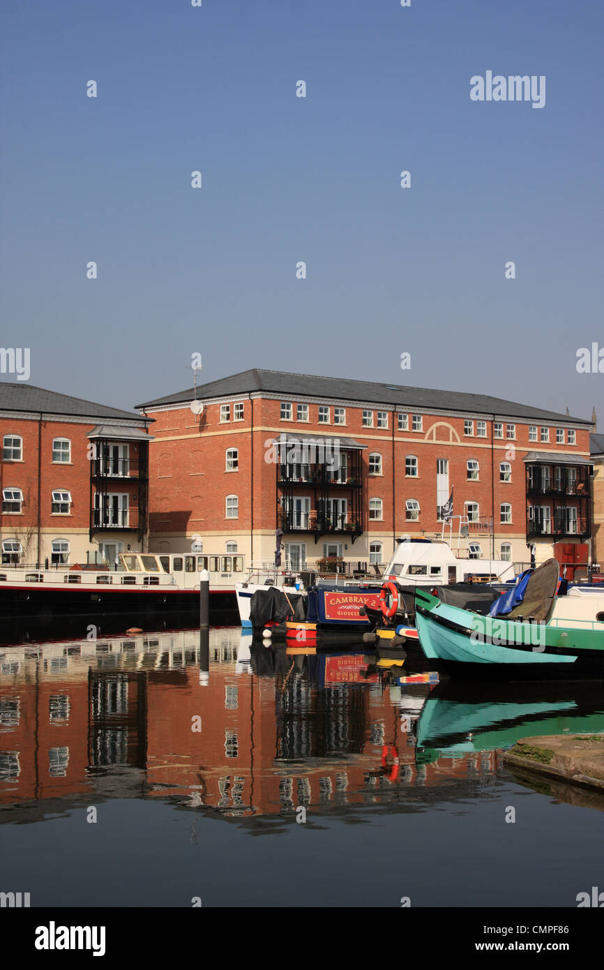 Apartments at Diglis canal basin, Worcester, uk Stock Photo Alamy