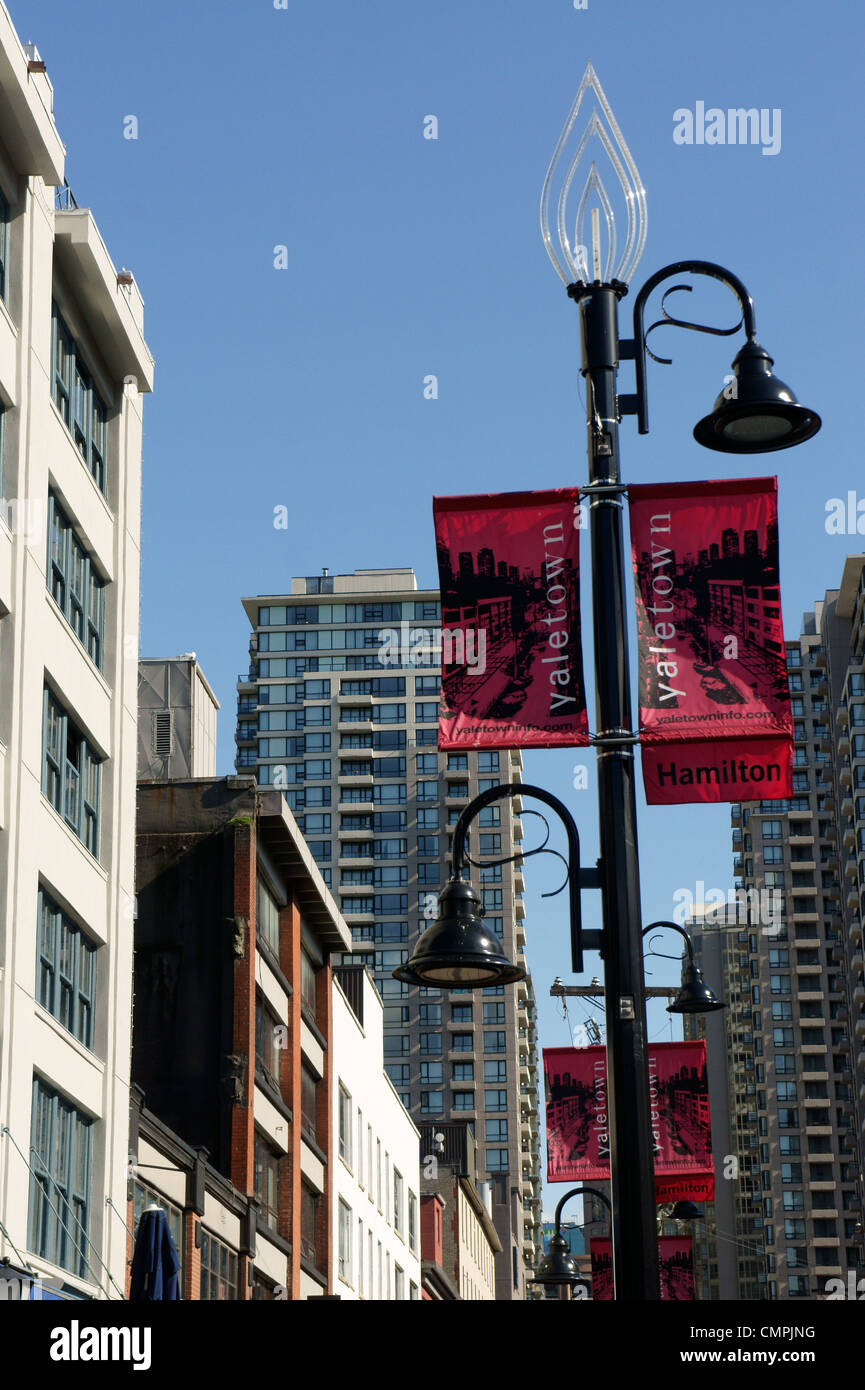 Buildings with streetlight hires stock photography and images Alamy