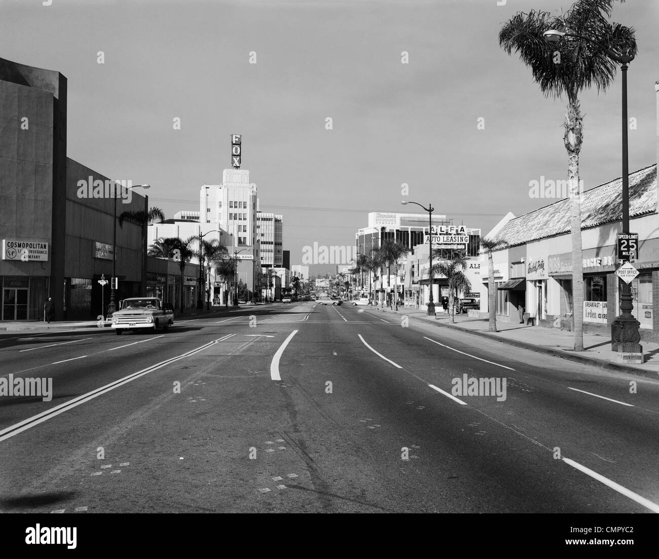 1960s STREET SCENE WEST WILSHIRE BLVD LOS ANGELES, CALIFORNIA USA Stock ...