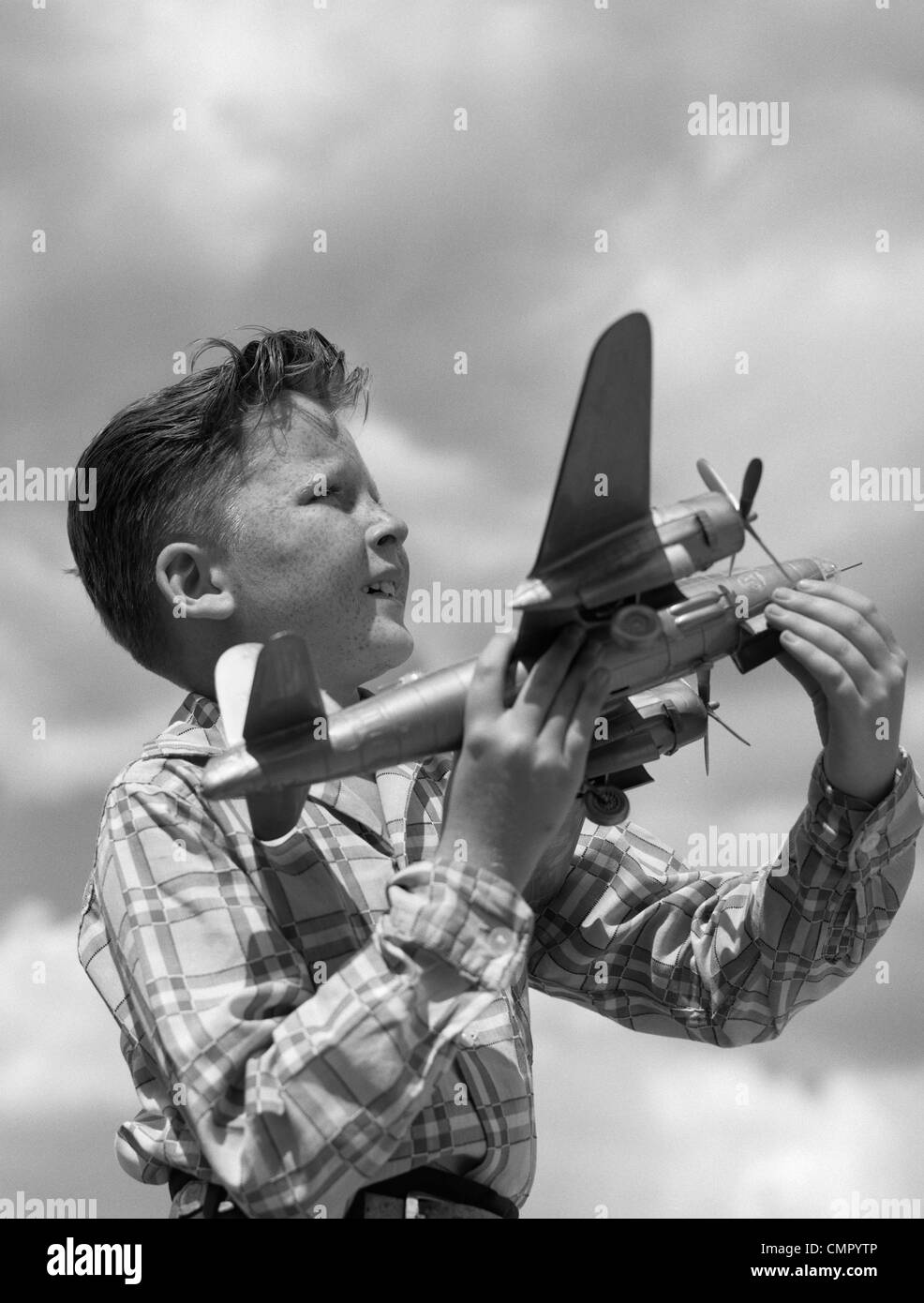 Propeller airplane Black and White Stock Photos & Images Alamy