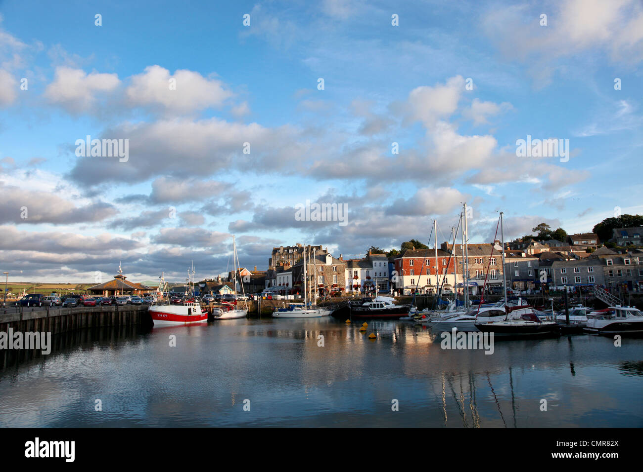 Padstow inner harbour hi-res stock photography and images - Alamy