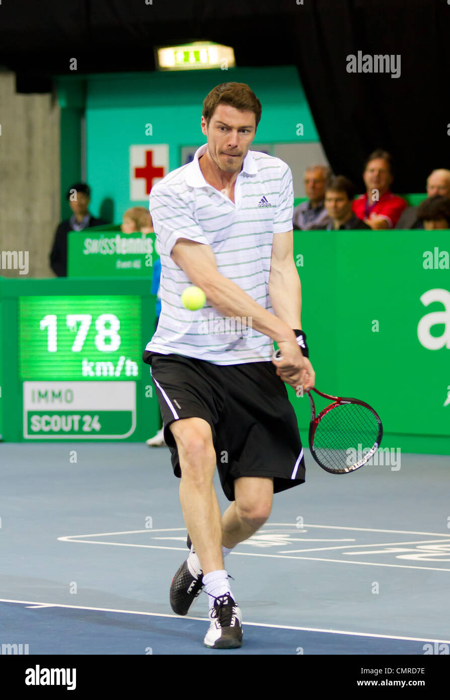 Marat Safin plays tennis for 3rd place at BNP Paribas Open Champions Tour against Mark